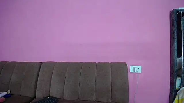 Snapshot of FerneyManti chatting on 09-23-25, 12:50 FerneyManti online show from 09-23-25, 12:50