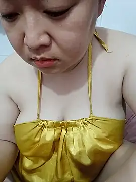 Snapshot of VyOanh2K chatting on 05-27-26, 03:52 VyOanh2K online show from 05-27-26, 03:52