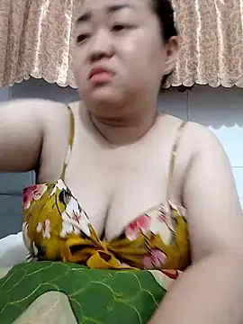 VyOanh2K online show from 02-19-26, 05:43