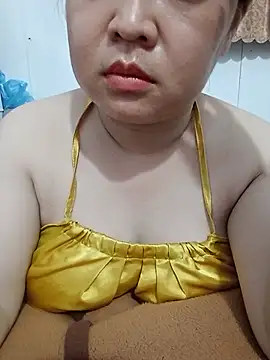 Snapshot of VyOanh2K chatting on 05-22-26, 04:27 VyOanh2K online show from 05-22-26, 04:27