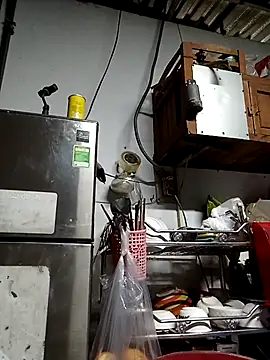 VyOanh2K online show from 10-15-25, 02:03