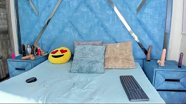 Aura love69 online show from 03-10-26, 04:27