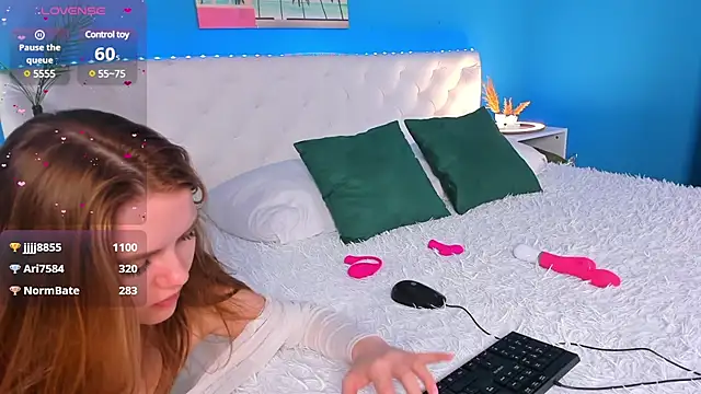 Eva  Lewis online show from 03-11-25, 04:30