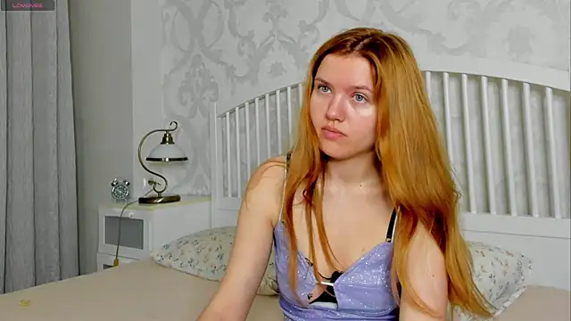 Snapshot of Eva__Lewis chatting on 06-17-26, 04:23 Eva Lewis online show from 06-17-26, 04:23
