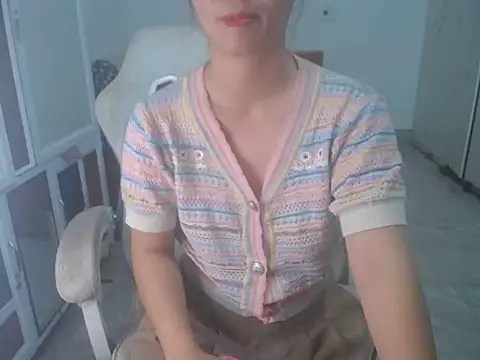 Snapshot of Susu204 chatting on 09-17-25, 01:24 Susu204 online show from 09-17-25, 01:24