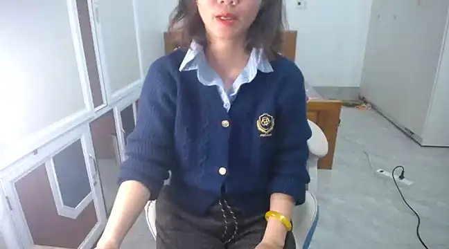 Snapshot of Susu204 chatting on 02-25-25, 04:35 Susu204 online show from 02-25-25, 04:35