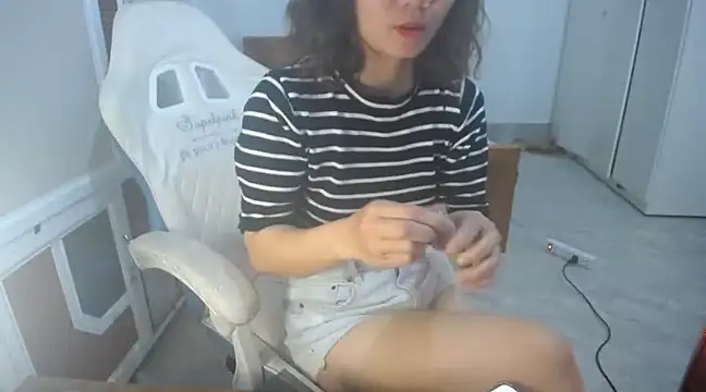 Snapshot of Susu204 chatting on 03-09-25, 05:00 Susu204 online show from 03-09-25, 05:00