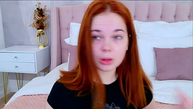 Snapshot of DeniseReese chatting on 11-05-25, 02:47 DeniseReese online show from 11-05-25, 02:47