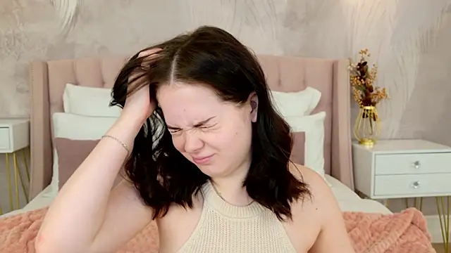 Snapshot of DeniseReese chatting on 10-20-25, 03:08 DeniseReese online show from 10-20-25, 03:08