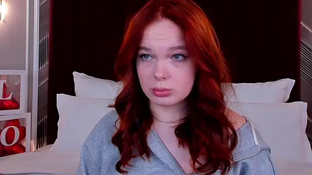 Snapshot of DeniseReese chatting on 02-15-26, 08:13 DeniseReese online show from 02-15-26, 08:13