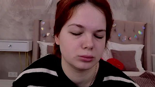 Snapshot of DeniseReese chatting on 02-13-26, 02:44 DeniseReese online show from 02-13-26, 02:44