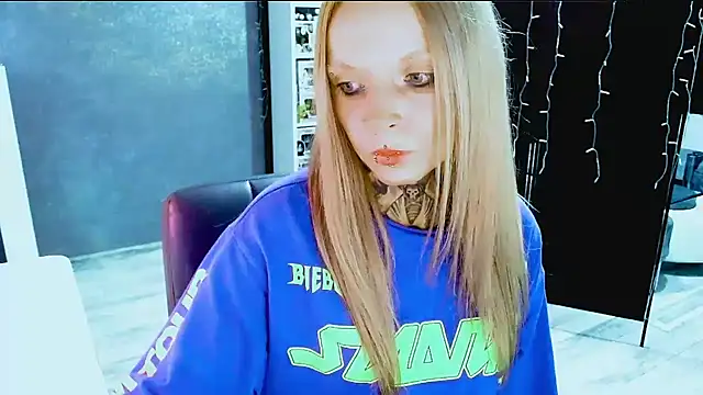 Snapshot of InesGold chatting on 09-16-25, 07:31 InesGold online show from 09-16-25, 07:31