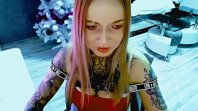 Snapshot of InesGold chatting on 01-08-26, 09:32 InesGold online show from 01-08-26, 09:32