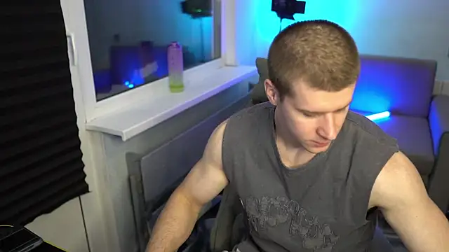 Bruno Banani online show from 10-03-25, 08:21