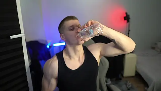 Bruno Banani online show from 10-07-25, 08:21