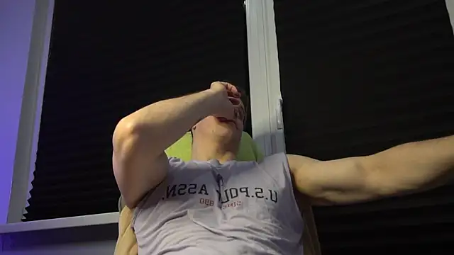 Bruno Banani online show from 11-09-25, 03:05