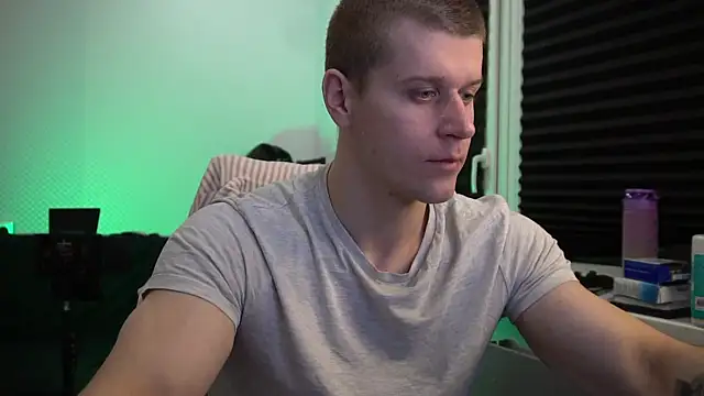 Bruno Banani online show from 09-28-25, 04:25