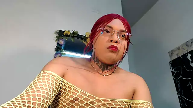 Snapshot of KristalTsXXX chatting on 05-31-26, 02:45 KristalTsXXX online show from 05-31-26, 02:45