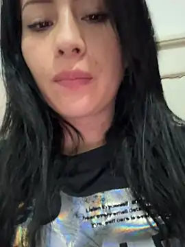 Snapshot of Sara_luna_ chatting on 02-26-25, 10:38 Sara luna online show from 02-26-25, 10:38