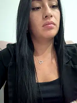 Sara luna  online show from 11-15-25, 01:20