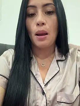 Sara luna  online show from 12-20-25, 01:30