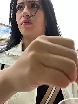 Sara luna  online show from 07-11-26, 03:34