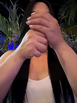 Sara luna  online show from 11-11-25, 03:12