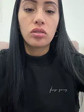 Sara luna  online show from 02-14-26, 10:32