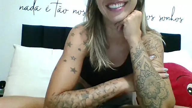 Snapshot of Shy_Runner chatting on 03-07-25, 03:08 Shy Runner online show from 03-07-25, 03:08
