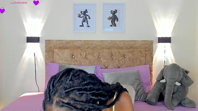 Rihana hot01 online show from 03-28-26, 12:55