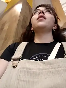 Snapshot of Isabella_Delight_ chatting on 02-26-25, 11:09 Isabella Delight online show from 02-26-25, 11:09