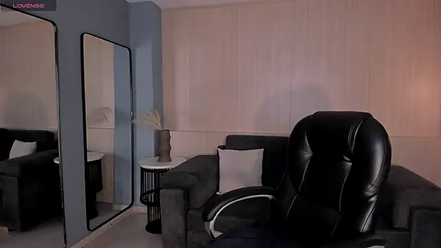 AbbyDalton online show from 04-21-26, 01:42