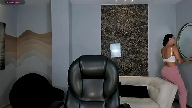 AbbyDalton online show from 11-06-25, 07:18