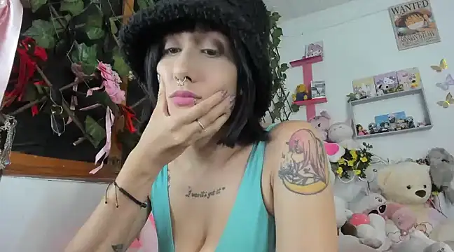 LunaDeCristall online show from 02-27-25, 06:46