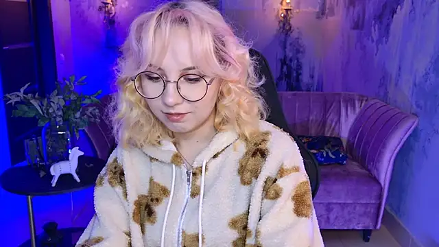 JasmineMilko online show from 02-18-25, 05:09