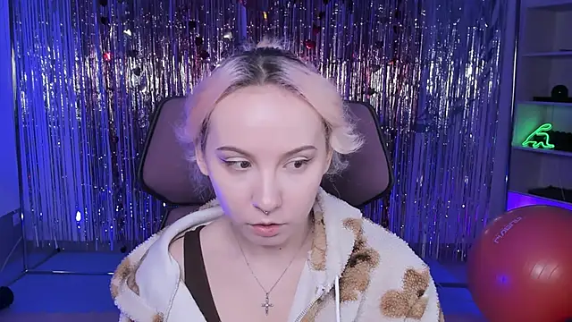 JasmineMilko online show from 03-19-25, 05:08