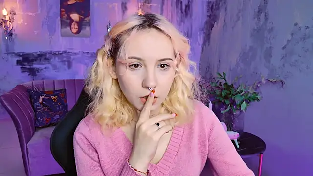 JasmineMilko online show from 03-06-25, 05:03