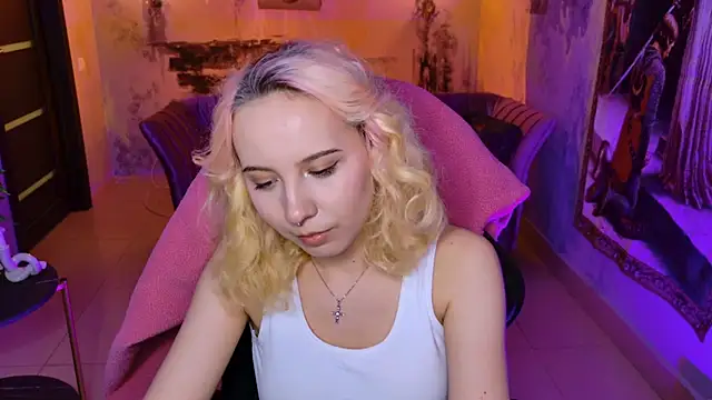 JasmineMilko online show from 03-13-25, 08:15