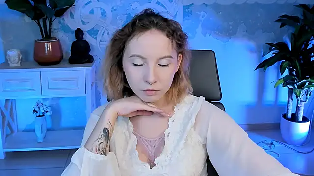 JasmineMilko online show from 10-23-25, 05:06