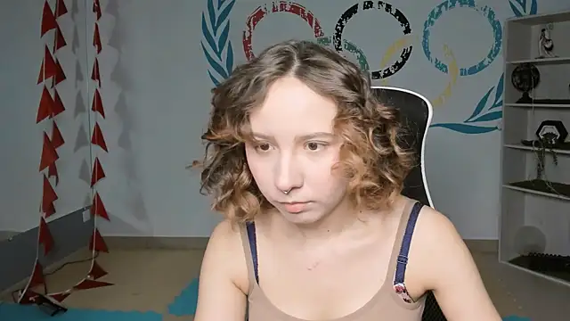 JasmineMilko online show from 12-15-25, 05:02