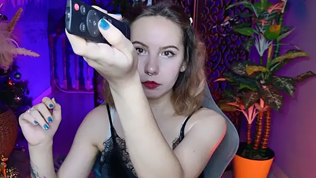 JasmineMilko online show from 01-12-26, 05:03