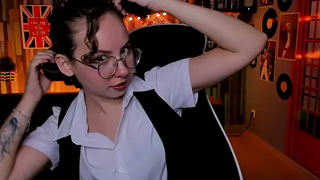 JasmineMilko online show from 06-03-26, 05:08
