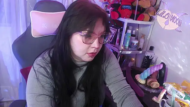 Snapshot of LiloMoon69 chatting on 03-11-25, 04:08 LiloMoon69 online show from 03-11-25, 04:08