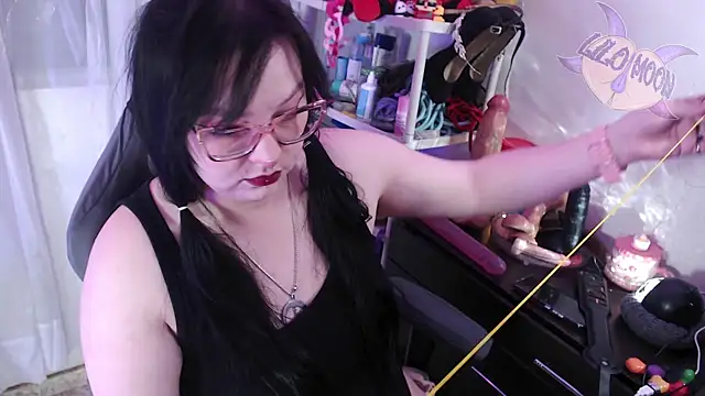 Snapshot of LiloMoon69 chatting on 10-03-25, 01:23 LiloMoon69 online show from 10-03-25, 01:23