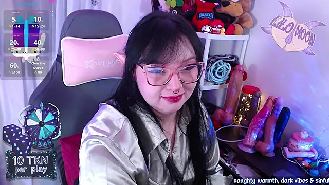 LiloMoon69 online show from 12-22-25, 01:55