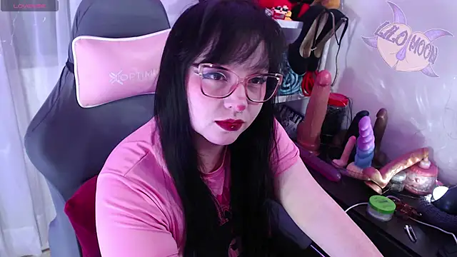 Snapshot of LiloMoon69 chatting on 10-20-25, 11:55 LiloMoon69 online show from 10-20-25, 11:55