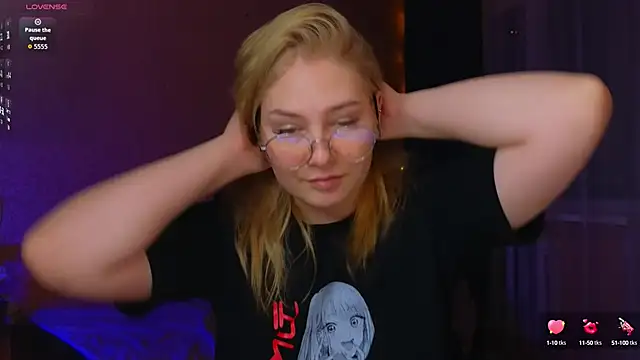 Snapshot of Catherine_River chatting on 10-01-25, 10:46 Catherine River online show from 10-01-25, 10:46