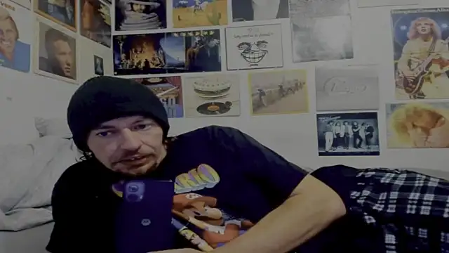 cloudyystar666 online show from 11-28-25, 06:02