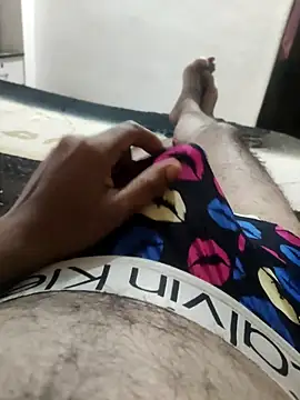 Snapshot of HandsomeHunky1 chatting on 11-23-25, 10:03 HandsomeHunky1 online show from 11-23-25, 10:03