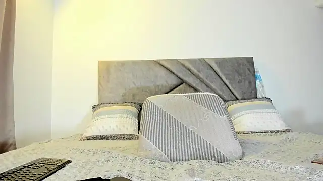 Deliciouscocoa online show from 04-12-26, 10:51